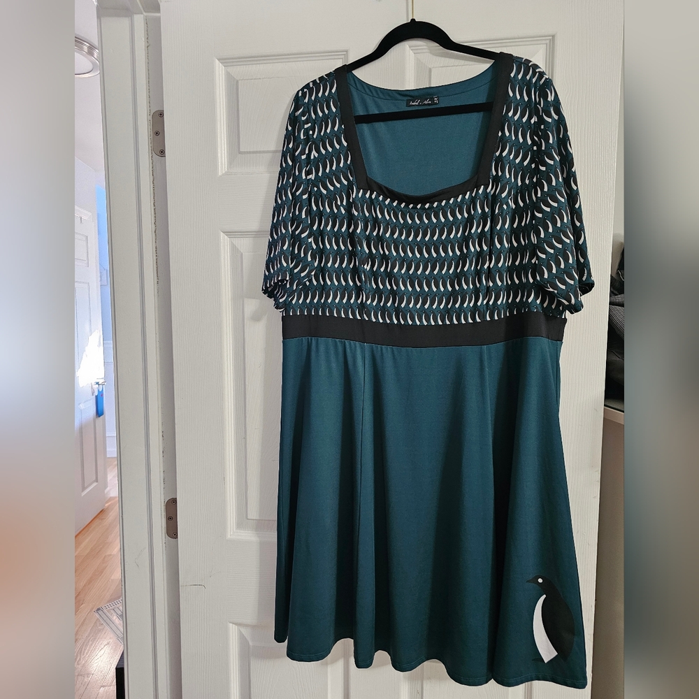Fit & Flare Penguin Print Twee 2X Plus Stretch Deep Green Teal Black Dress 18/20